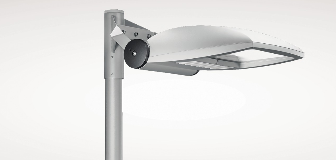 TRILUX STREETLIGHT LnStar 70-AM1R/8200